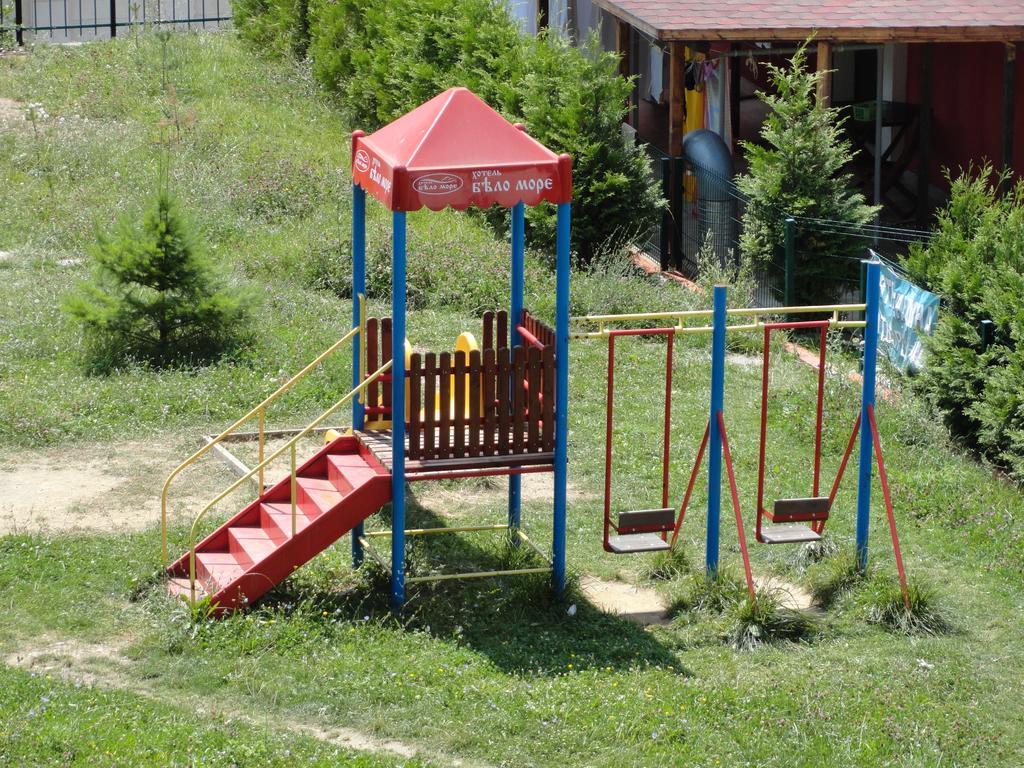 באניטה Hotel Byalo More מראה חיצוני תמונה