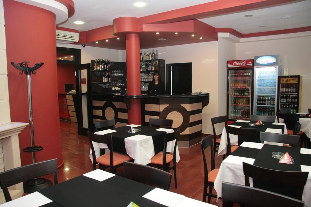 באניטה Hotel Byalo More מראה חיצוני תמונה
